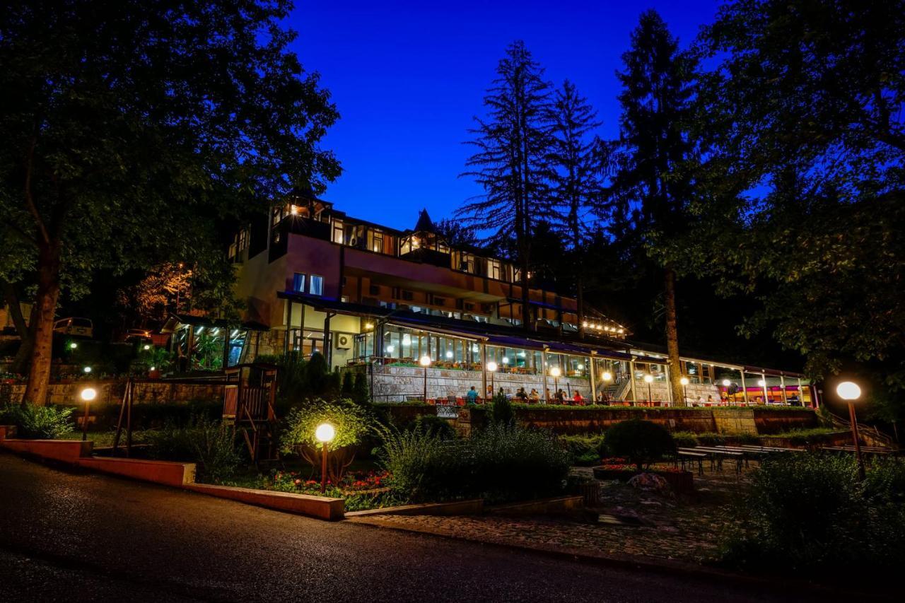 Family Park Hotel Kyoshkove Шумен Екстер'єр фото