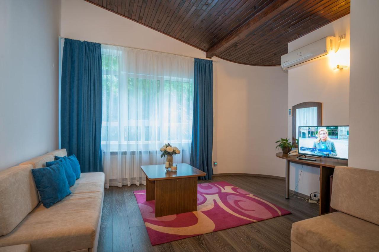 Family Park Hotel Kyoshkove Шумен Екстер'єр фото