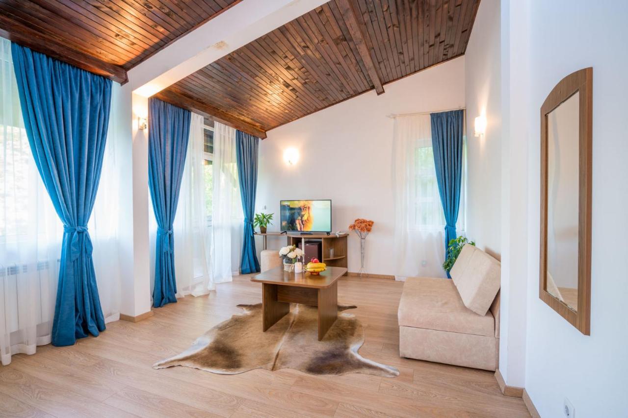 Family Park Hotel Kyoshkove Шумен Екстер'єр фото