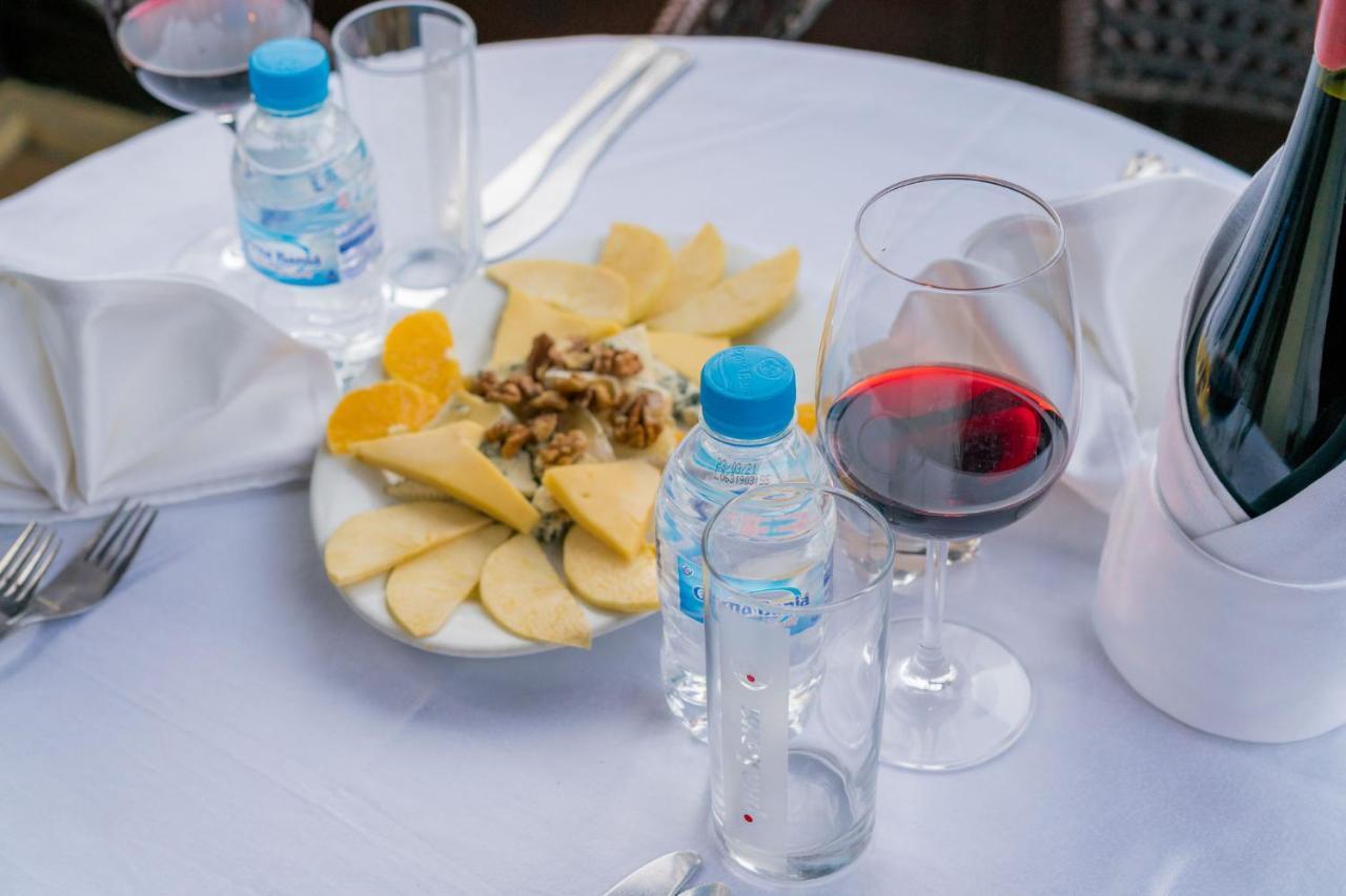 Family Park Hotel Kyoshkove Шумен Екстер'єр фото