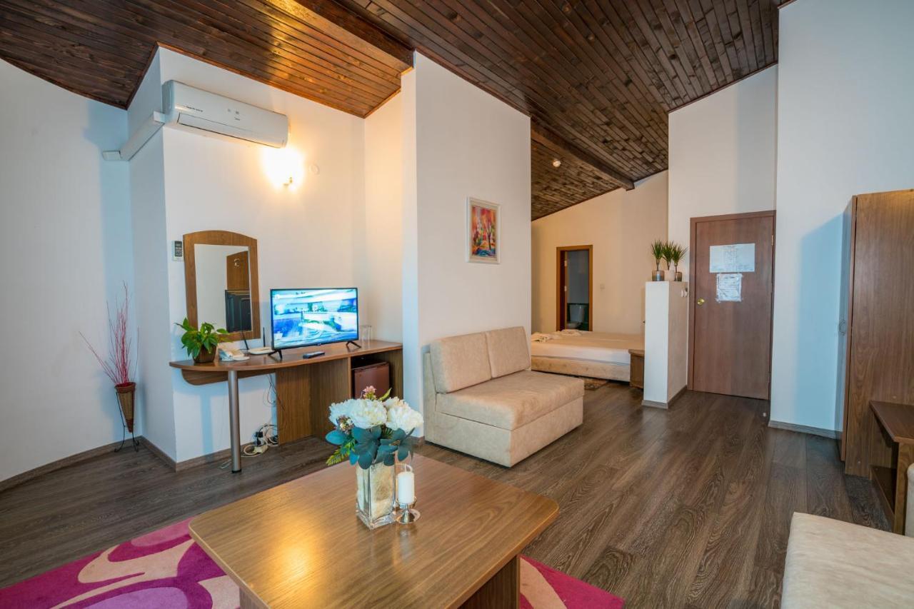 Family Park Hotel Kyoshkove Шумен Екстер'єр фото